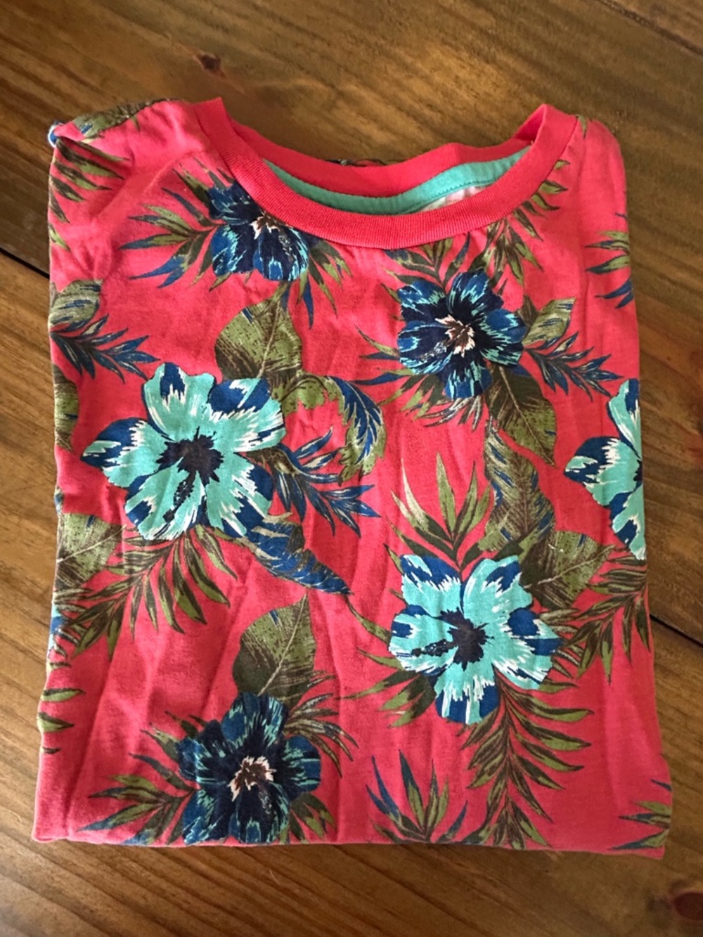 ✨Epic Threads Coral Pink Floral Tee with Aqua & Navy Blooms